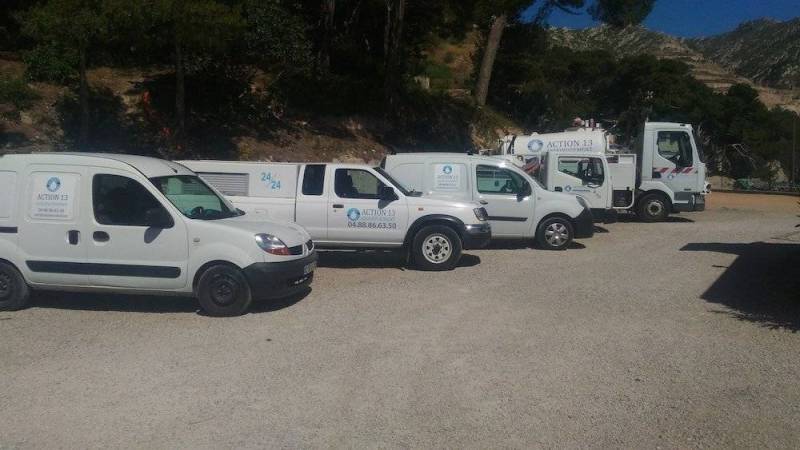 Débouchage de colonne d'eau usée à Marseille par une société spécialisée dans l'assainissement